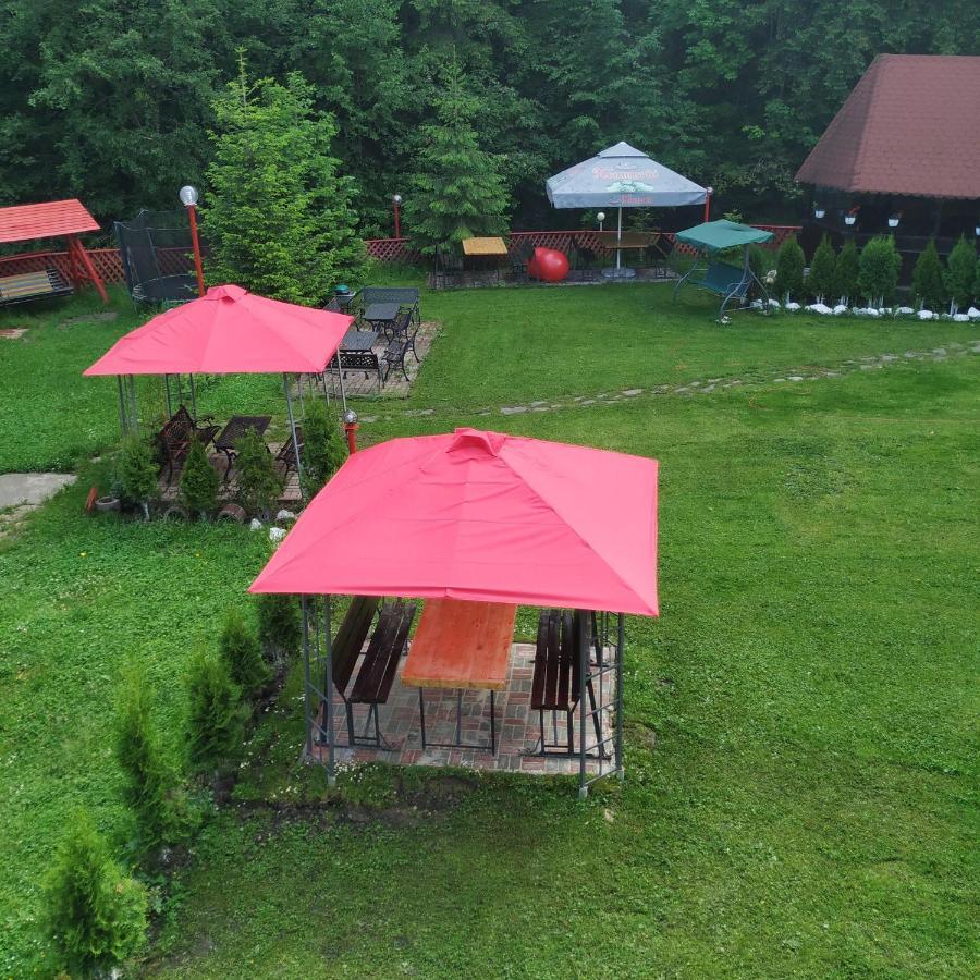 Pensiunea La Turcu Moeciu De Sus Exterior foto