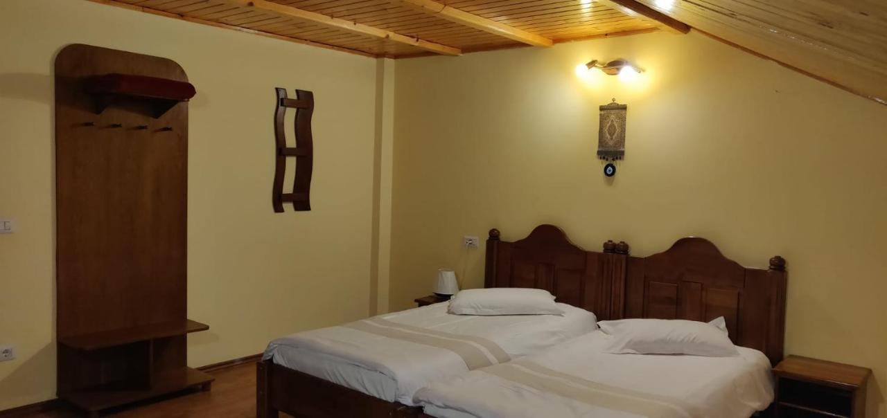 Pensiunea La Turcu Moeciu De Sus Exterior foto