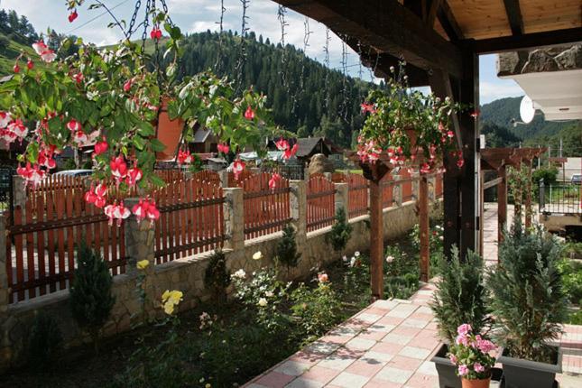 Pensiunea La Turcu Moeciu De Sus Exterior foto
